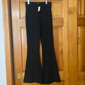 aerie OFFLINE Hi-Rise Flare leg Leggings, Black, Size XS - REGULAR, BRAND NEW!